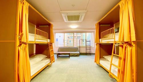 Apartment Room with Kitchen (3 Bunk-Beds)