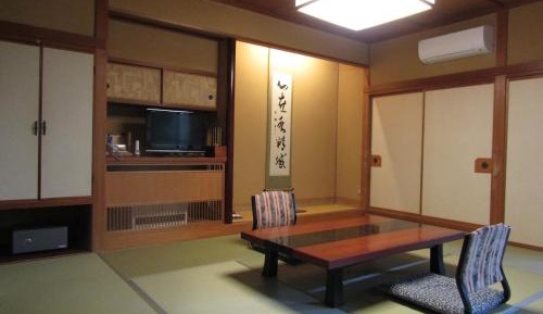 Japanese-Style Room (10 Tatami)【千広】	
