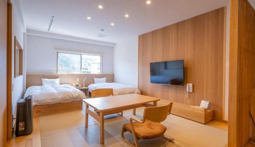 Standard Twin Room - Non-Smoking