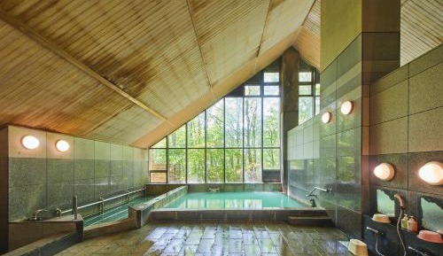 Japanese-Style Family Room with Shared Bathroom - Non-Smoking