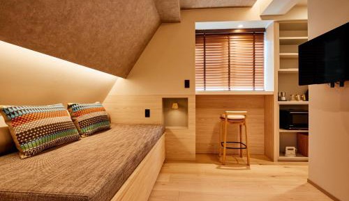 Studio - Top Floor