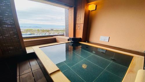 Superior Twin Room with Tatami Area and Open Air Bath - Smoking