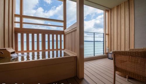 Deluxe Twin Room with Tatami Area