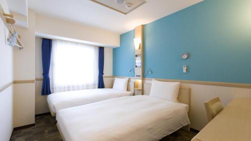 Twin Room - Non-Smoking