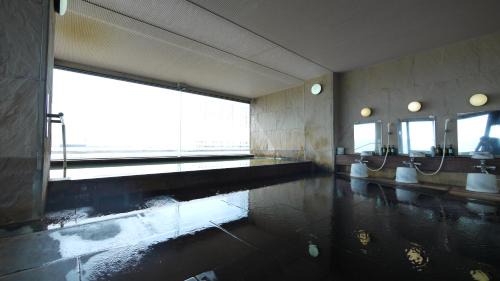 Japanese-Style Quadruple Room with Shared Bathroom - Smoking