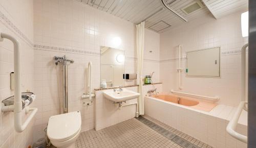 Accessible Room (With Private Bath)
