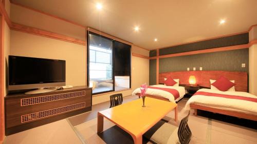 Twin Room with Open-Air Bath and No View