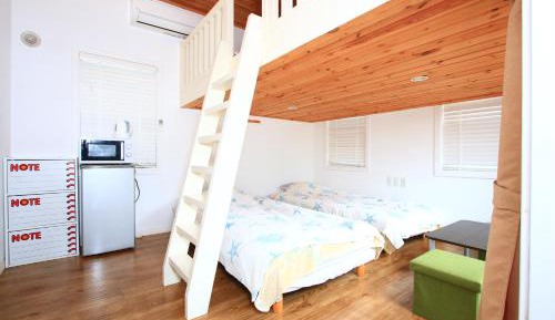 Quadruple Room with Private Bathroom