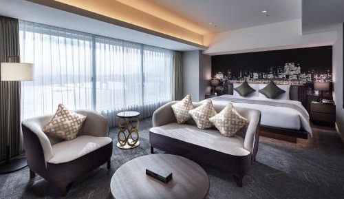 Executive King Room with River View - Non-Smoking