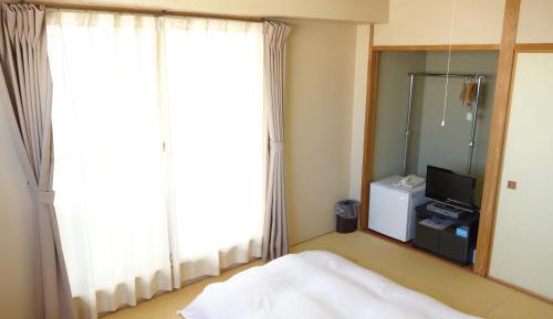 Japanese-Style Room