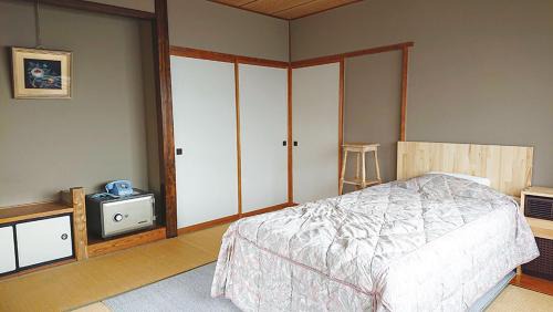 Single Room with Tatami Area