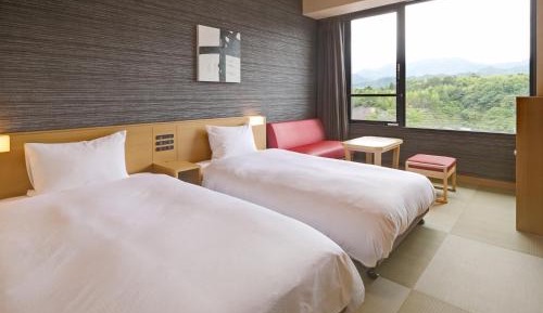 Twin Room with Mountain View