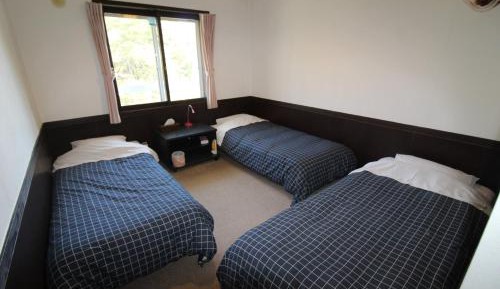 Triple Room with Shared Bathroom