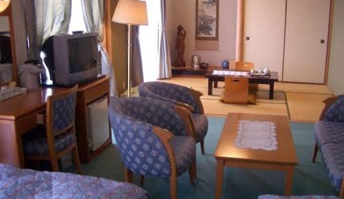 Cottage (4 Adults)
