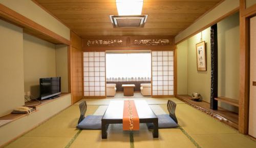 Japanese-Style Quadruple Room