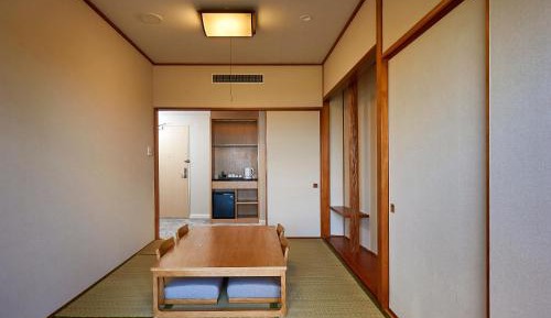 Two-Bedroom Japanese Living Family Suite