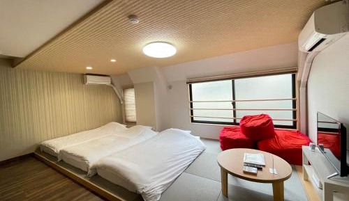 Japanese-Style Room