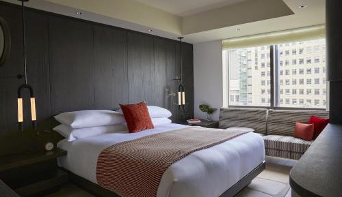 Essential King Room