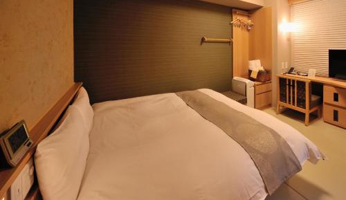 Double Room - Non-Smoking 
