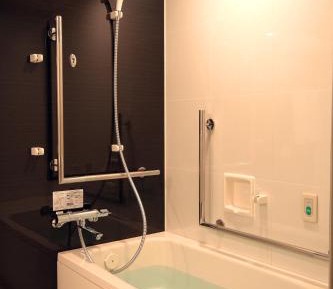 Universal Twin Room with No View
