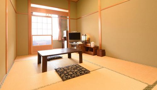 Japanese-Style Room