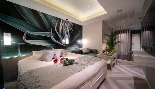 King Room - 21:00 Check-in