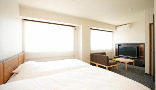 Twin Room with Lake View