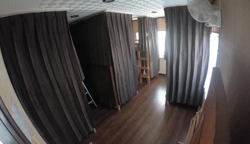 Bunk Bed in Mixed Dormitory Room