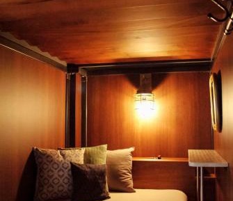 Single Bed in Mixed Dormitory Room
