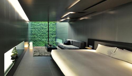 Deluxe Double Room with Garden View - Black