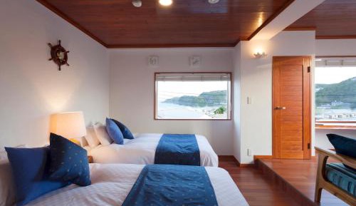 Twin Room with Private Bathroom