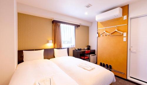 Twin Room - Non-Smoking