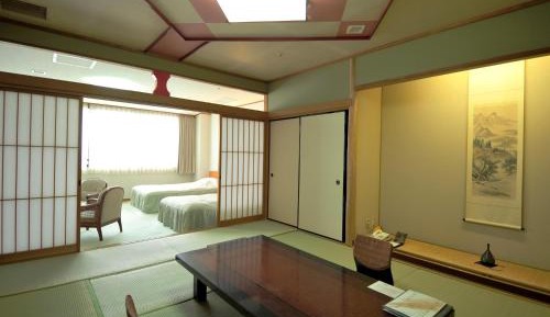Standard Room with Tatami Area with City View - Non-Smoking