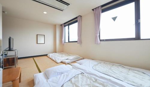 Japanese-Style Room