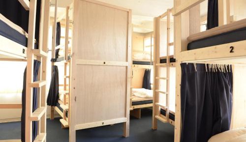 10-Bed Mixed Dormitory Room