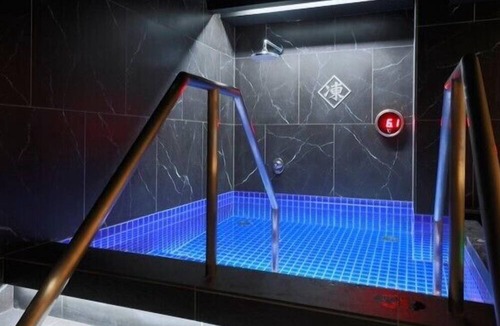 Shinbashi Hotel | Rembrandt Cabin and Spa Shimbashi - Caters to Men