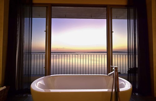 Taketomi-jima Taketomi-cho Hotel | Beach Hotel Sunshine Ishigakijima