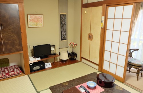Yawatano House | Hinodeya Ryokan