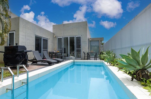 Kadena-cho Villa | La Maison Blanche