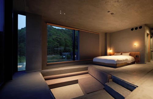Obama Hotel | wakasakajitsu