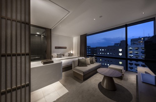 Karasumaoike Hotel | The Royal Park Hotel Iconic Kyoto