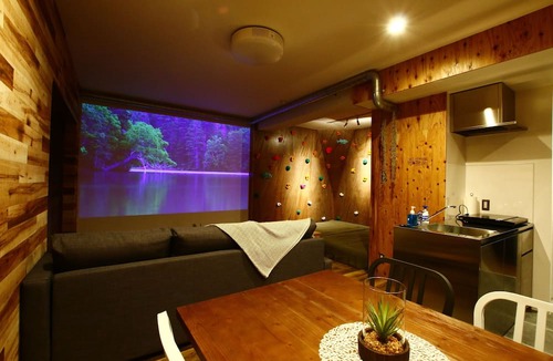 Naka Ward Hostel | 365BASE outdoor hostel