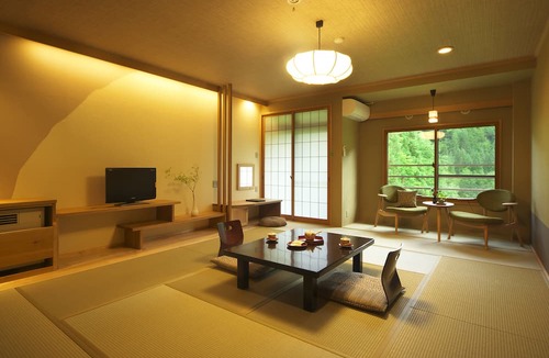 Hitoegane House | Motoyu Magokuro