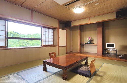 Enakyo House | Ena Toutaro