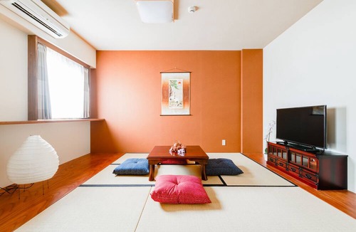 Karasumaoike Hotel | Guest House MIYABI