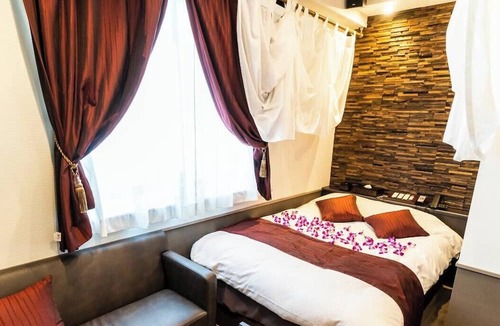 Hyakunincho Hotel | Hotel Petit Bali Garden Shin Okubo - Shinjuku Sta 10min walk -