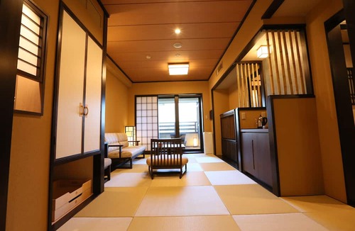 Gora House | Suiun