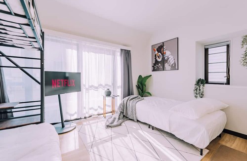 Yoyogi Apartment | Showa Bloom Shinjuku 401
