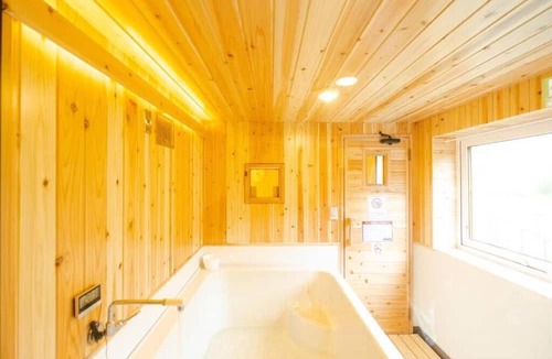 Shirogane Onsen House | C HOTEL -Biei Shirogane Pet Allowed