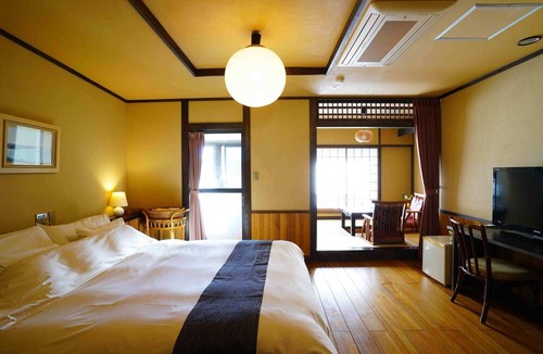 Kawazu House | KIRI NO KAHORI SAKURA